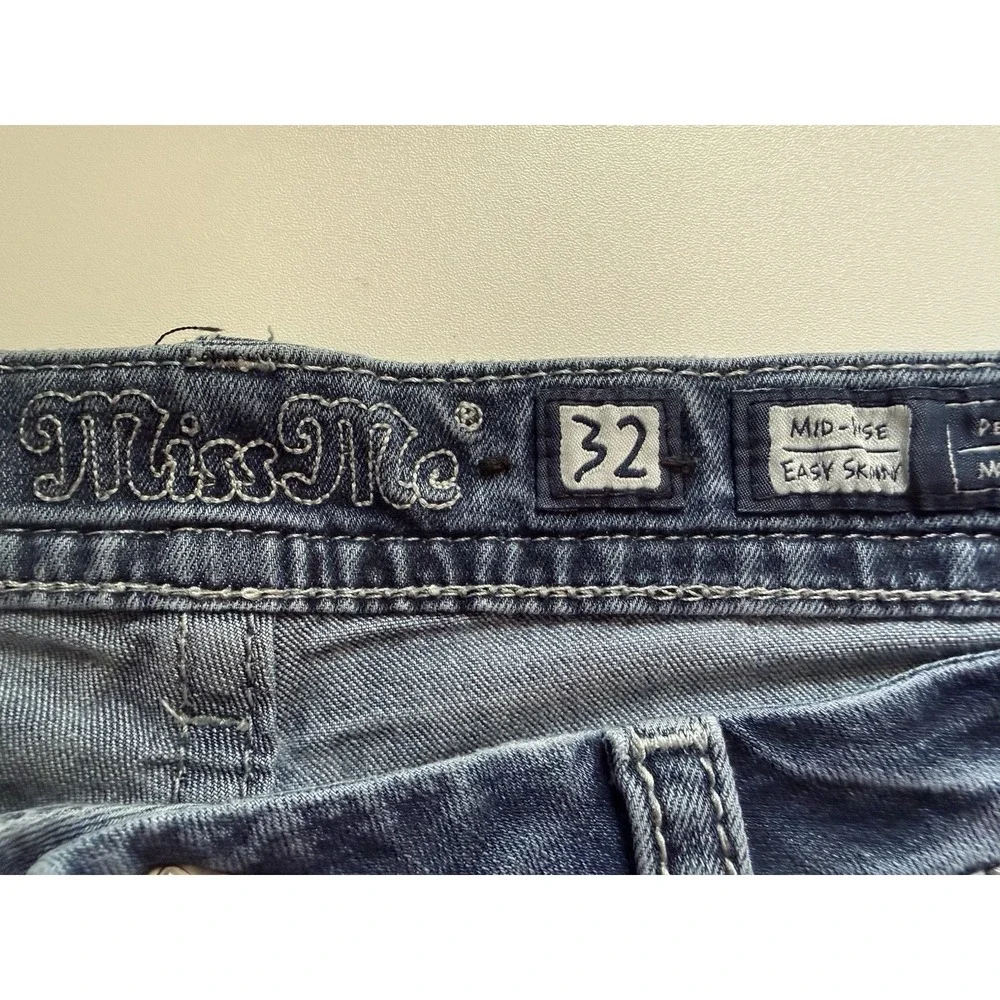 Miss Me Jeans Women's 32 Mid Rise Easy Skinny  Denim Blue